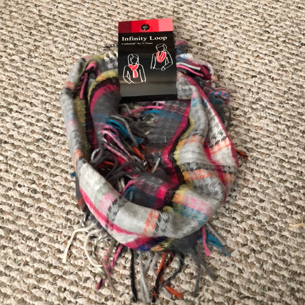 Infinity loop multicolored cashmink scarf